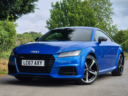 Audi TTS 2.0 TFSI Black Edition