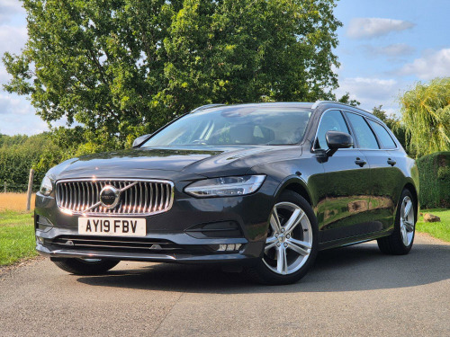 Volvo V90  2.0 Momentum Plus T4