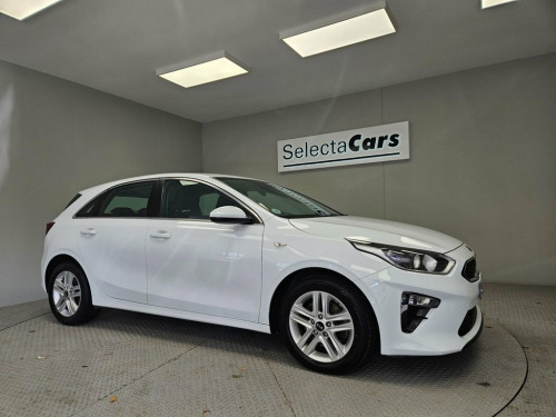 Kia ceed  1.6 CRDi MHEV 2 NAV Hatchback 5dr Diesel Hybrid Ma