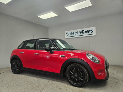 MINI Hatch  1.5 Cooper Classic Hatchback 5dr Petrol Manual Eur