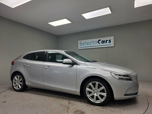 Volvo V40  1.5 T3 GPF Inscription Hatchback 5dr Petrol Auto E 