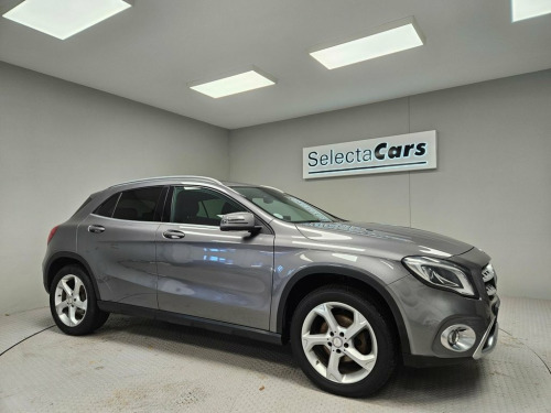 Mercedes-Benz 180  1.6 GLA200 Sport (Premium) SUV 5dr Petrol Manual E 
