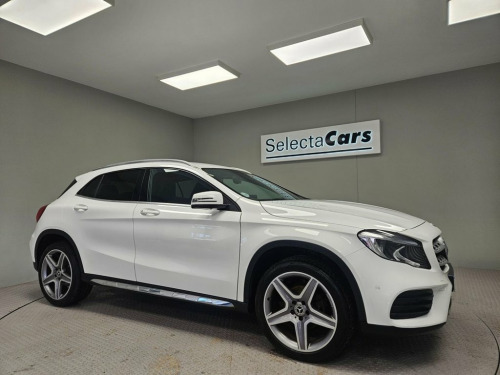 Mercedes-Benz GLA-Class GLA200 1.6 GLA200 AMG Line (Executive) SUV 5dr Petrol Man
