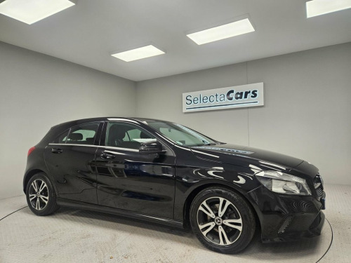 Mercedes-Benz A-Class  1.5 A180d SE Hatchback 5dr Diesel Manual Euro 6 (s 