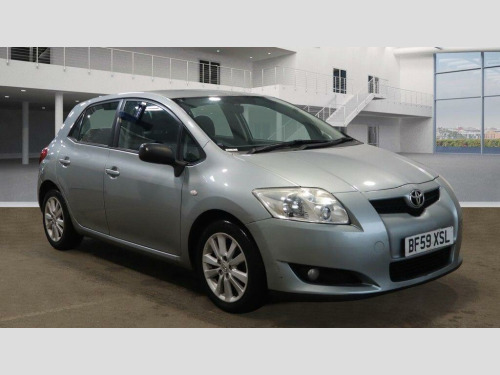 Toyota Auris  Hatchback LE