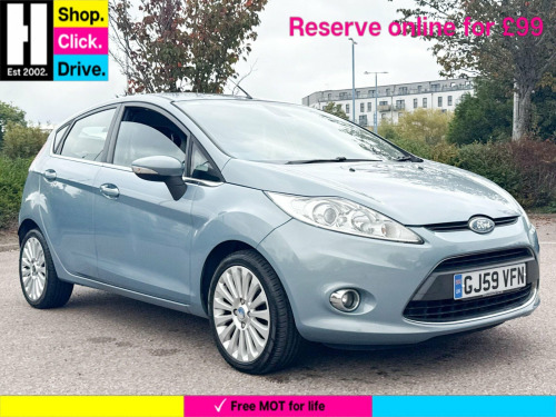Ford Fiesta  Hatchback Titanium