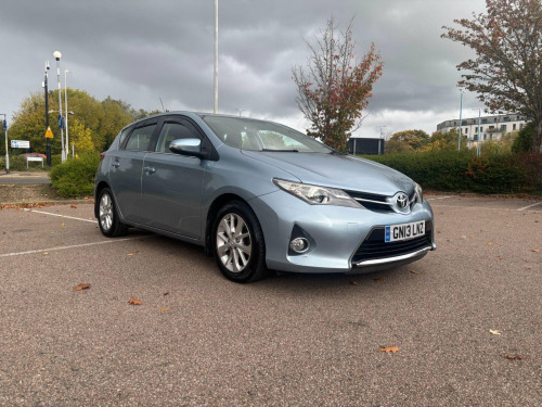 Toyota Auris  Hatchback Icon