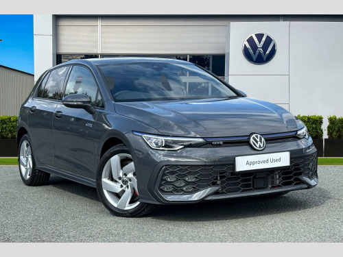 Volkswagen Golf  GTE DSG