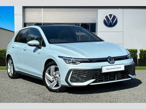 Volkswagen Golf  GTE DSG