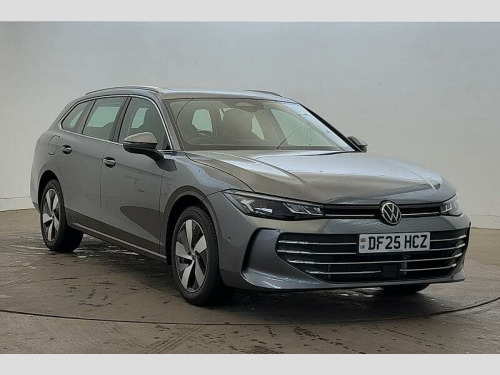 Volkswagen Passat  LIFE DSG