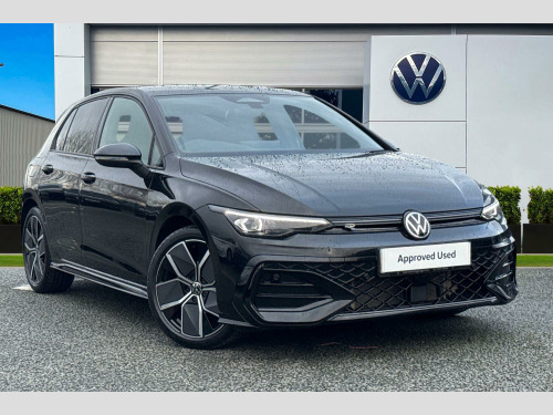Volkswagen Golf  BLACK EDITION ETSI DSG 