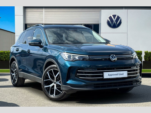 Volkswagen Tiguan  Estate Elegance