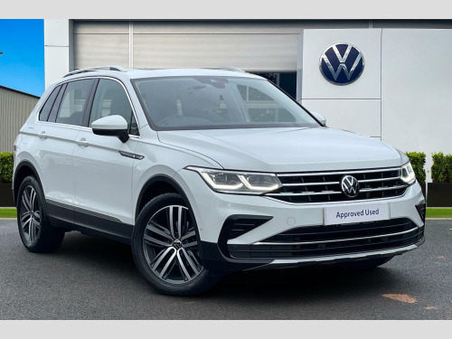 Volkswagen Tiguan  Estate Elegance