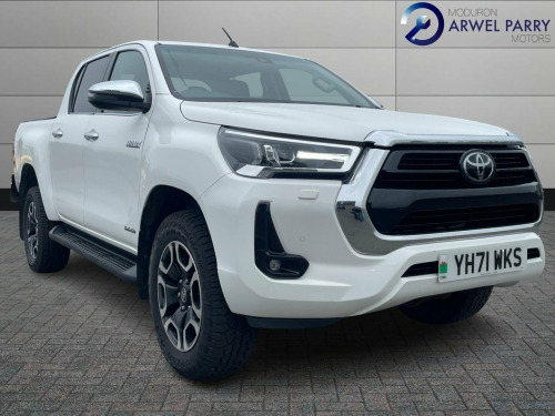 Toyota Hi-Lux  2.8 D-4D Invincible