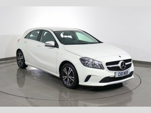 Mercedes-Benz A-Class A160 1.6 A160 SE Hatchback 5dr Petrol Manual Euro 6 (s/