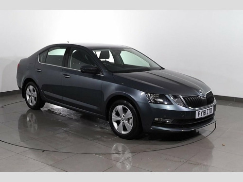 Skoda Octavia  2.0 TDI SE Technology Hatchback 5dr Diesel Manual  