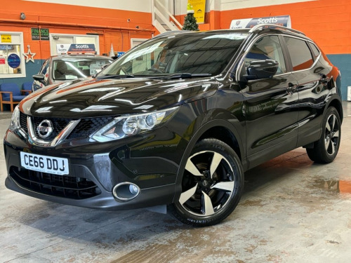 Nissan Qashqai  1.5 dCi N-Connecta SUV 5 Door Diesel Manual Black 