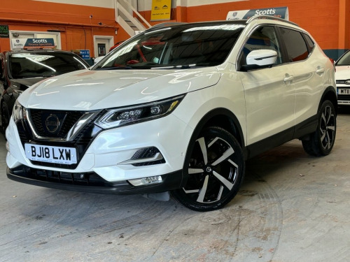 Nissan Qashqai  1.2 DIG-T Tekna SUV 5 Door Petrol Manual White Eur