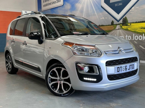 Citroen C3 Picasso  1.2 PURETECH PLATINUM 5 DOOR PETROL SILVER 1 OWNER