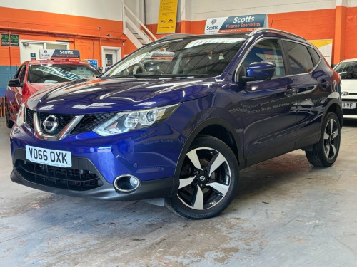 Nissan Qashqai  1.6 dCi N-Connecta SUV 5 Door Diesel Manual Blue 2