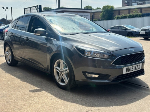 Ford Focus  1.0T EcoBoost Zetec Hatchback 5 Door Petrol Manual