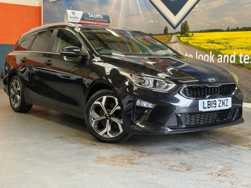 Kia ceed  1.6 CRDi 3 Sportswagon 5 Door Diesel Manual Black 