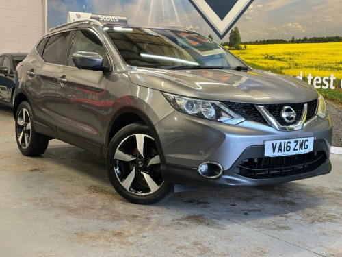 Nissan Qashqai  1.5 dCi N-Connecta SUV 5 Door Diesel Manual Grey 2
