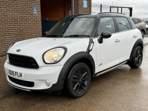MINI Countryman  1.6 Cooper D SUV 5 Door Diesel Manual White ALL4 E