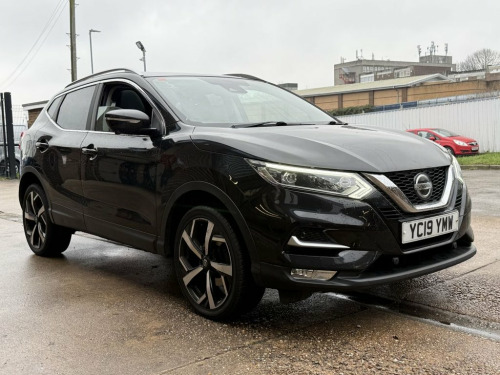 Nissan Qashqai  1.5 dCi Tekna SUV 5 Door Diesel Manual Black Euro  