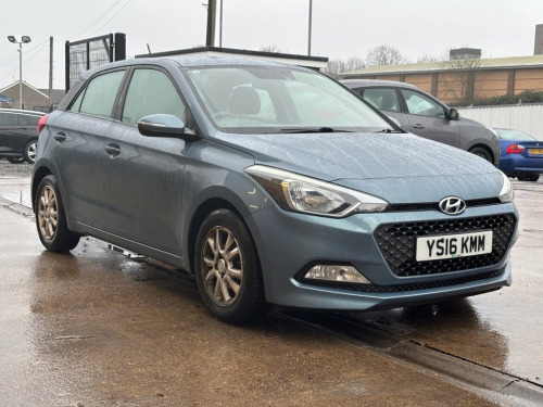 Hyundai i20  1.2 Blue Drive SE Hatchback 5 Door Petrol Manual B 