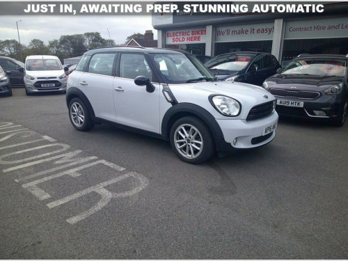 MINI Countryman  1.6 Cooper SUV 5dr Petrol Auto Euro 6 (122 ps)