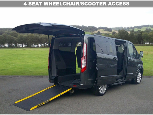 Ford Tourneo Custom  2.0 310 EcoBlue Titanium Minibus Double Cab 5dr Di