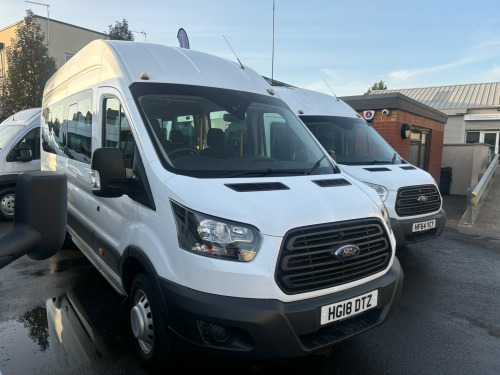 Ford Transit  2.2 TDCi 125ps H3 17 Seater