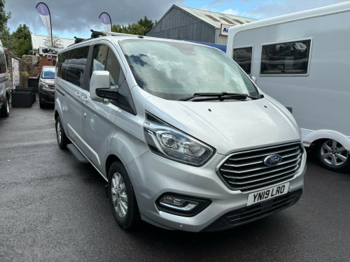 Ford Tourneo Custom  2.0 TDCi EcoBlue 130ps L/R 9 Seater Titanium Auto