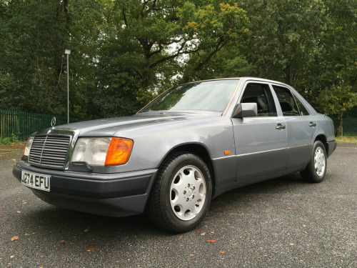 Mercedes-Benz 300  3.0 E 4dr