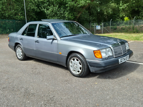 Mercedes-Benz 300 3.0 E 4dr
