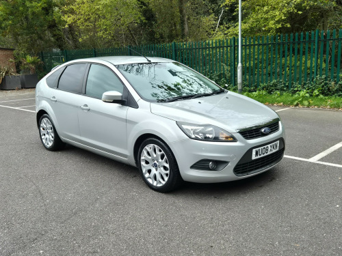 Ford Focus  1.8 TDCi Zetec Hatchback 5dr Diesel Manual (137 g/km, 113 bhp)