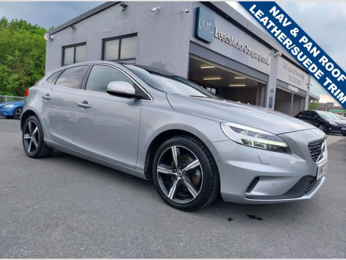Volvo V40  2.0 T3 R-DESIGN 5d 150 BHP 1/2 LEATHER / SUEDE HEA