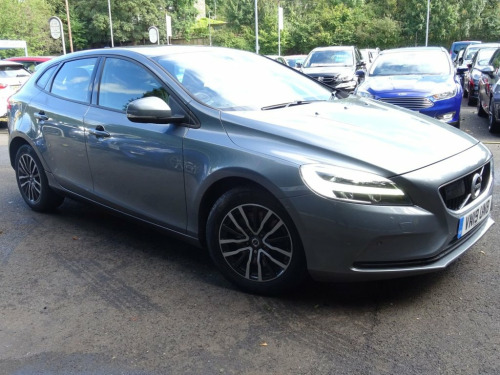 Volvo V40  2.0 D2 MOMENTUM EDITION 5d 118 BHP DEALER SERVICED