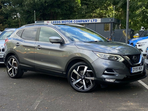 Nissan Qashqai  1.3 DIG-T TEKNA PLUS 5d 140 BHP 1 OWNER + CARPLAY 