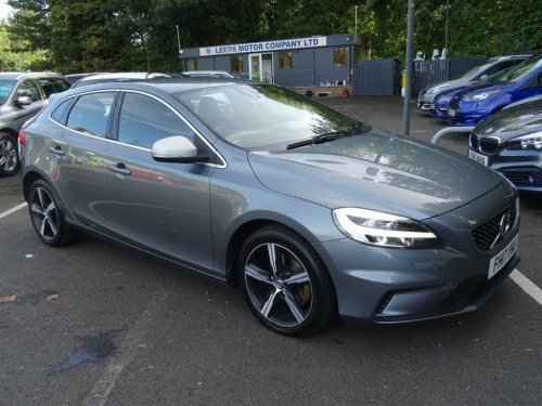 Volvo V40  2.0 T3 R-Design Nav Plus Hatchback 5dr Petrol Manu