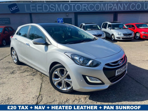 Hyundai i30  1.6 CRDI PREMIUM 5d 126 BHP BLUETOOTH+ NAV+ SUNROO