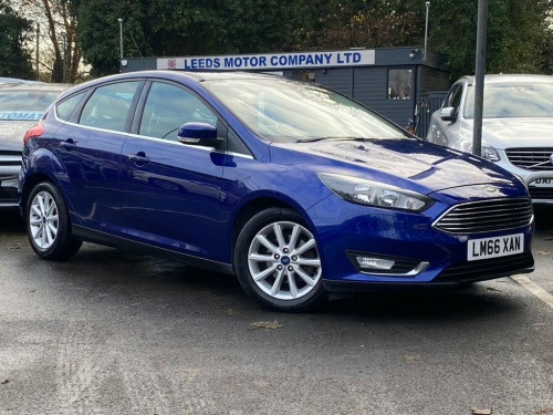 Ford Focus  1.0T EcoBoost Titanium Hatchback 5dr Petrol Manual