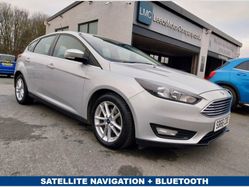 Ford Focus  1.0T EcoBoost Zetec Hatchback 5dr Petrol Manual Eu