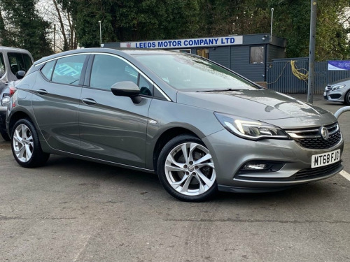 Vauxhall Astra  1.6 CDTi BlueInjection SRi Nav Hatchback 5dr Diese