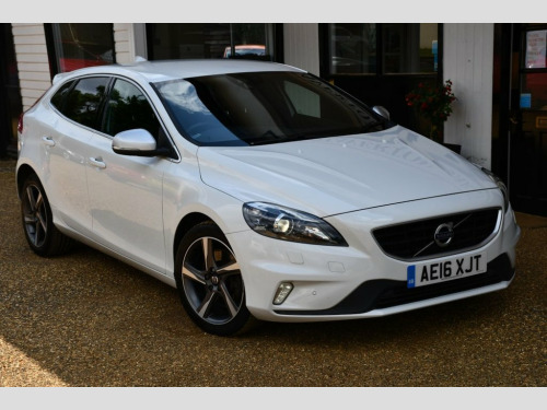 Volvo V40  2.0 D4 R-DESIGN LUX NAV 5d 188 BHP