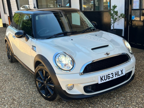 MINI Hatch  1.6 Cooper S Hatchback 3dr Petrol Manual Euro 5 (s