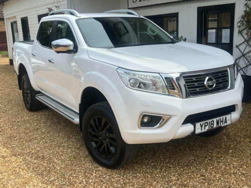 Nissan Navara  2.3 dCi Tekna Pickup Double Cab 4dr Diesel Manual 