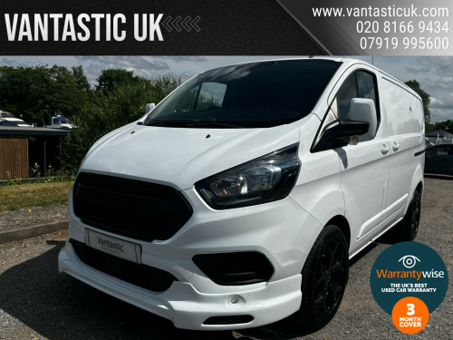 Ford Transit Custom  2.0 TDCi 105ps Low Roof Van DST RS ST SPORT BODY KIT BLACK ALLOYS