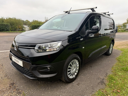 Toyota Proace  50kWh Icon Long Panel Van 5dr Electric Auto LWB (7kW OBC) (136 ps)